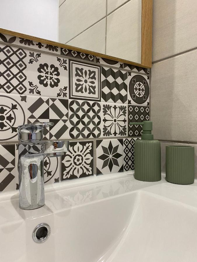 Le Cosy, Appartement Chaleureux 2 Chambres La Talaudiere Esterno foto